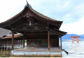厳島神社の能舞台